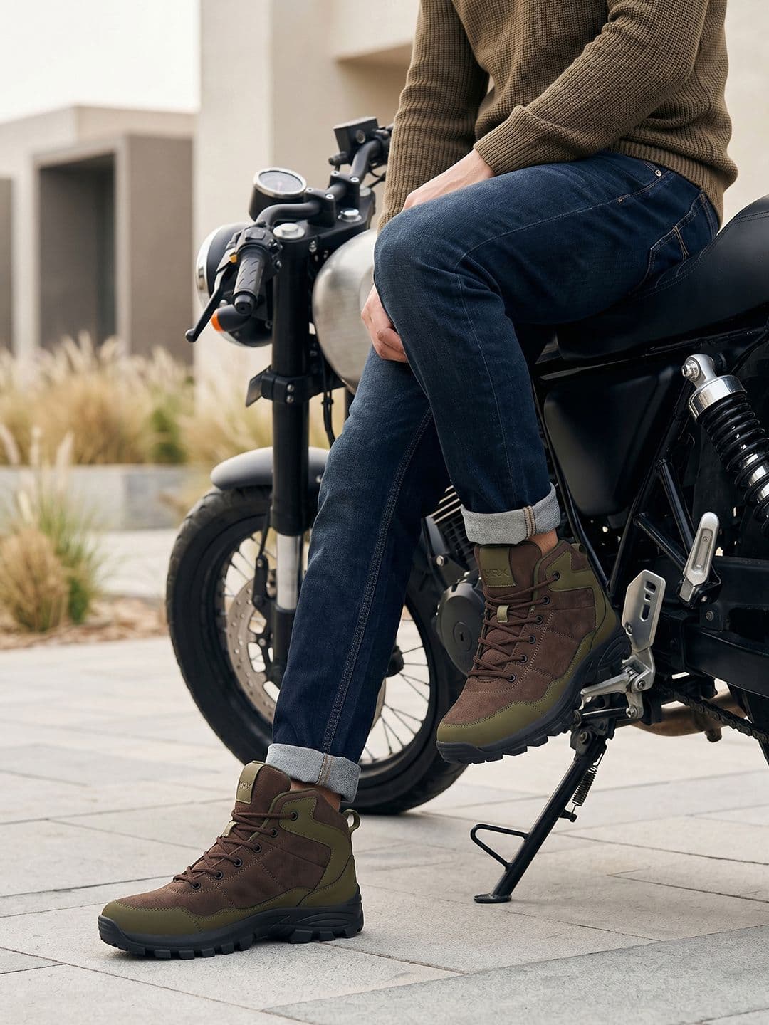 HRX by Hrithik Roshan HRX by Hrithik Roshan Men Comfortable Trekking Shoes