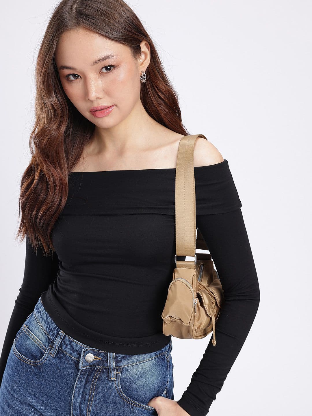 glitchez glitchez Gathers Detail Off-Shoulder Fitted Top