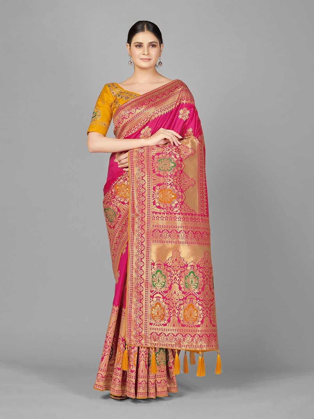 MONJOLIKA FASHION Magenta & Green Woven Design Zari Silk Blend Banarasi Saree