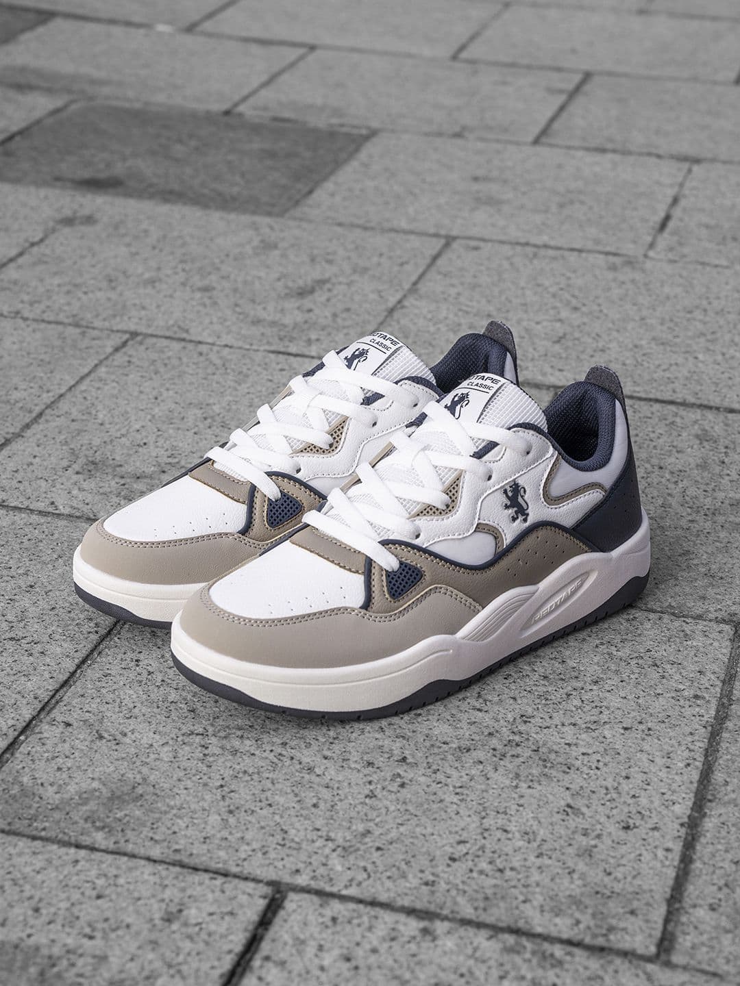 Red Tape Down Town Dapper Men Colourblocked Lace-Ups Sneakers