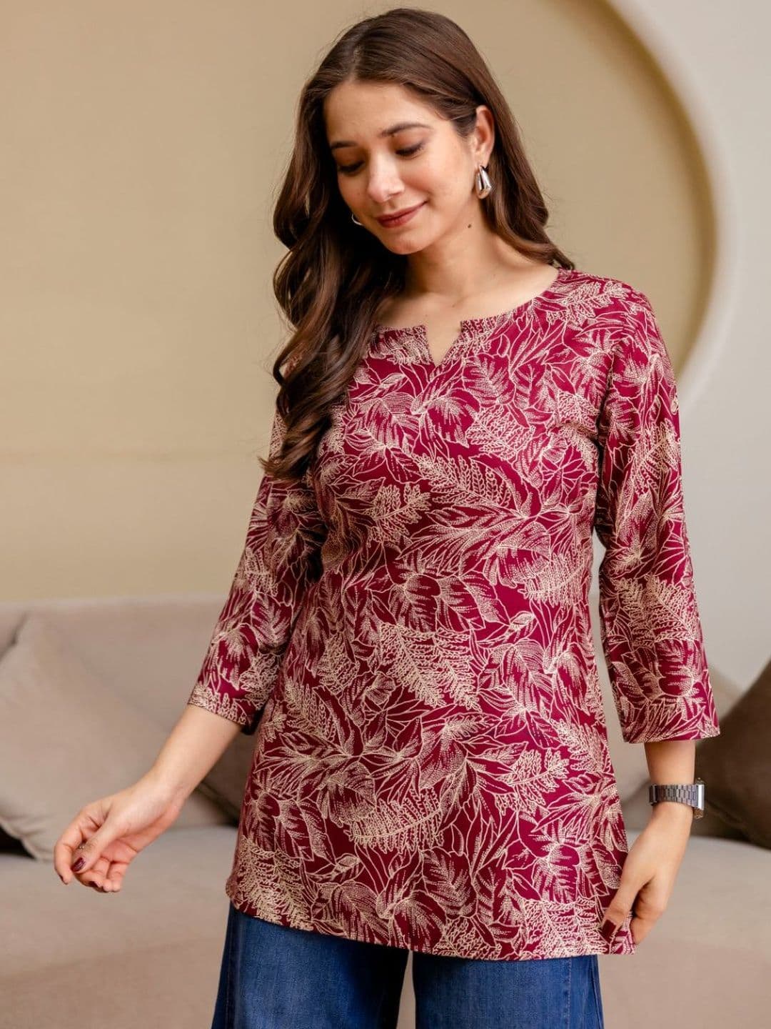 DAEVISH Botanical Printed V-Neck Kurti