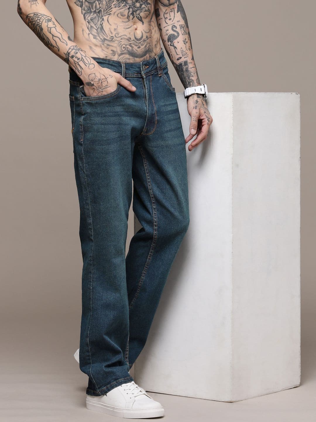 Roadster The Roadster Life Co. Men Bootcut Light Fade Jeans