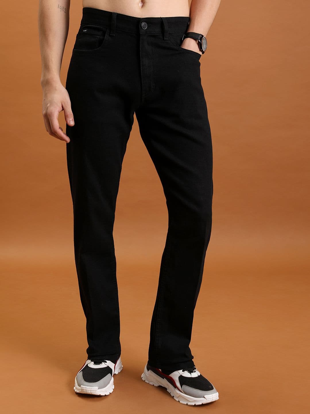 HIGHLANDER Men Straight Fit Clean Look Stretchable Jeans