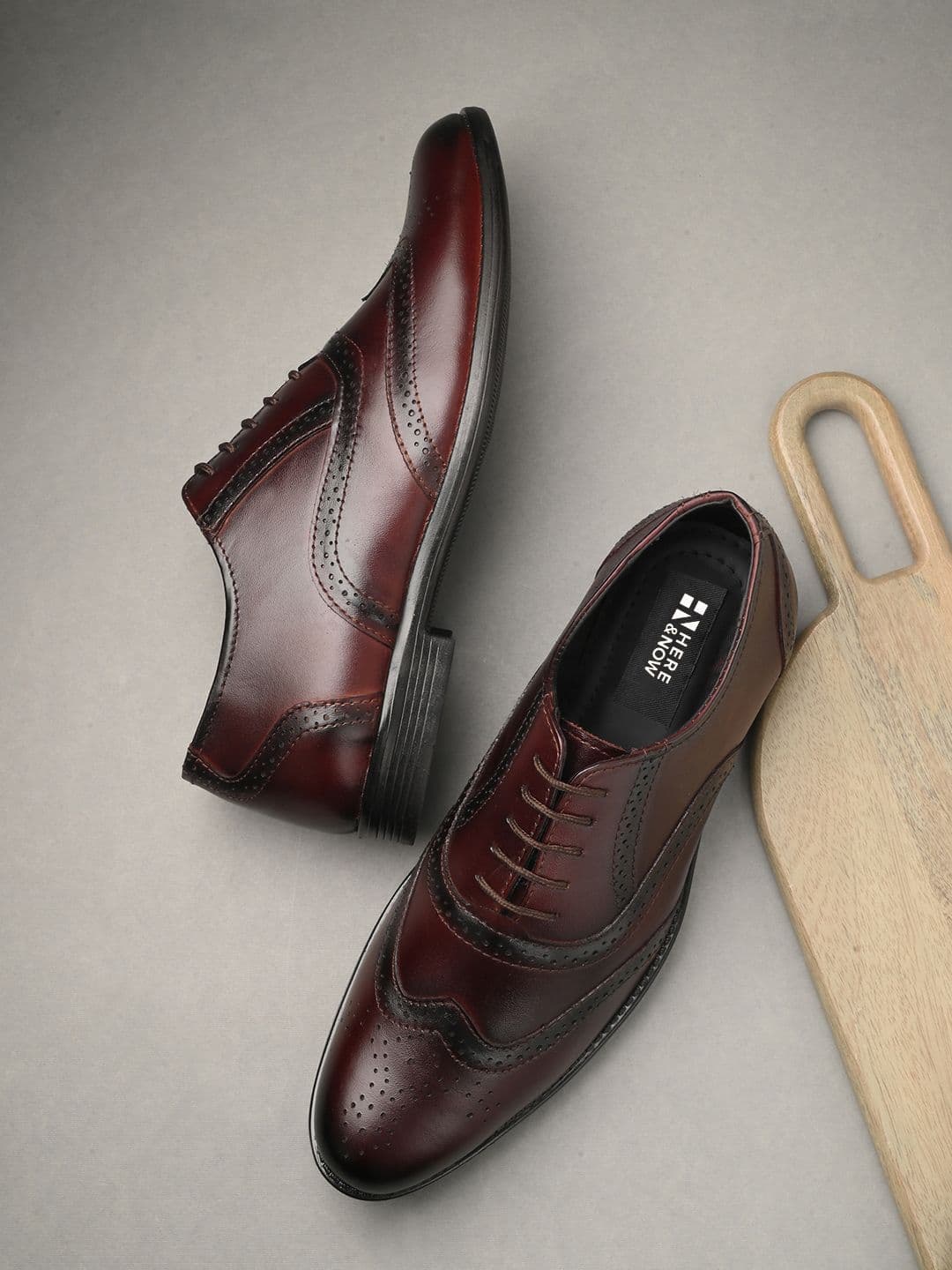HERE&NOW Men Textured Formal Brogues