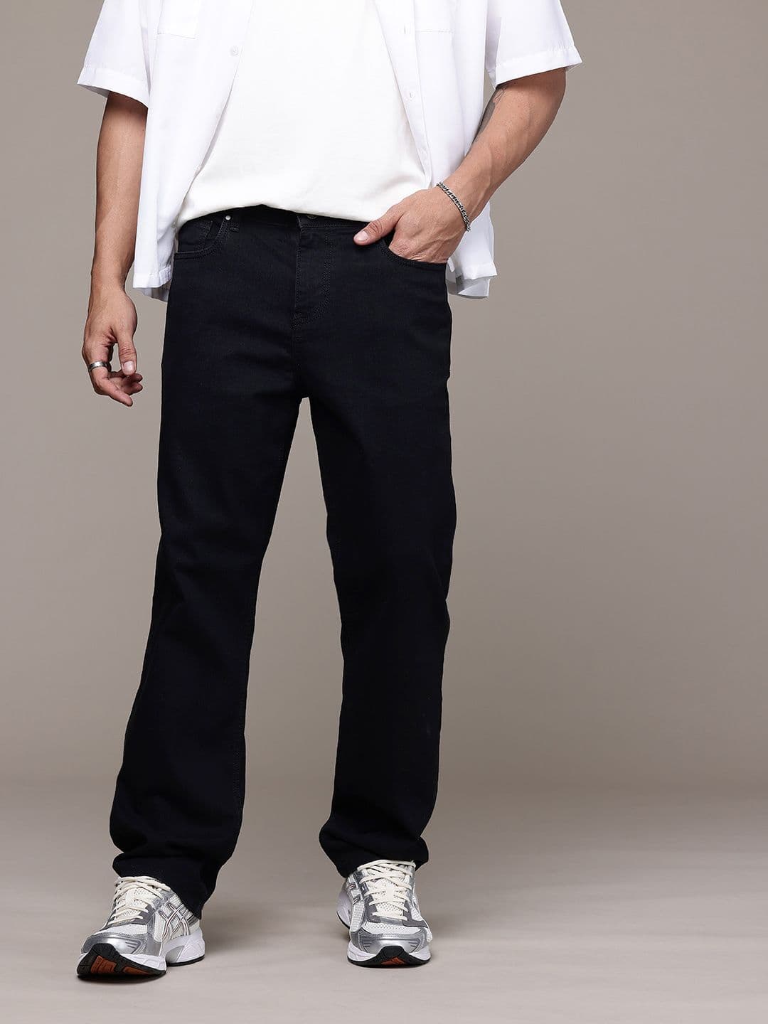 Roadster The Roadster Life Co. Men Straight Fit Stretchable Jeans