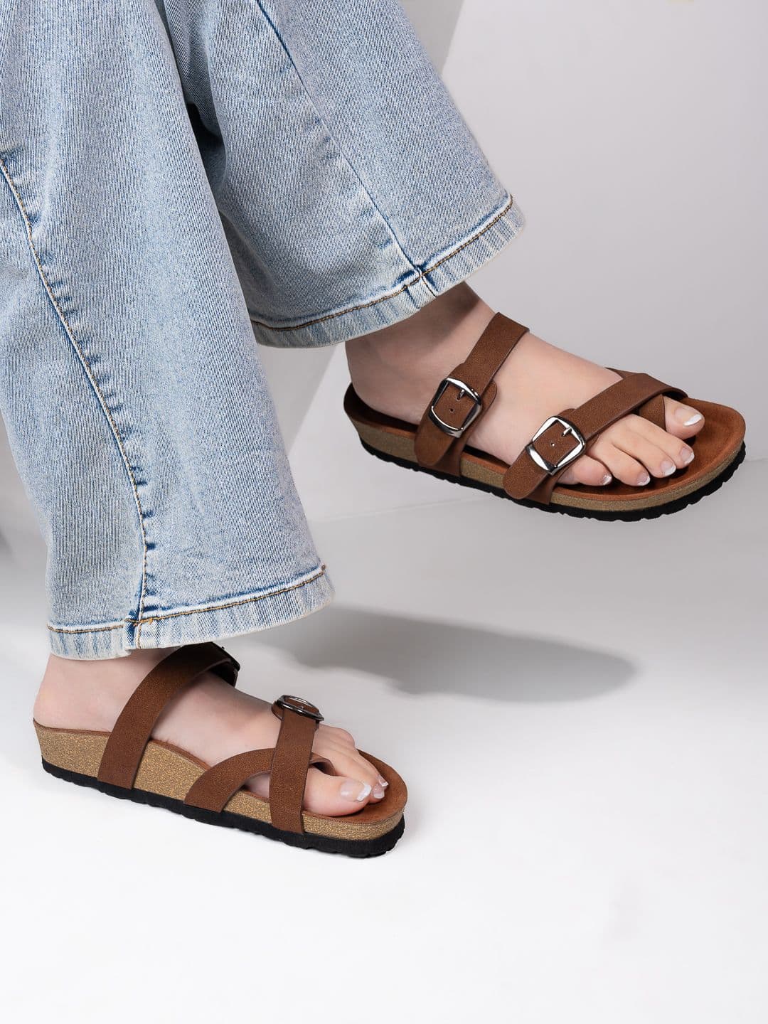 Mast & Harbour Women Suede Comfort Flats